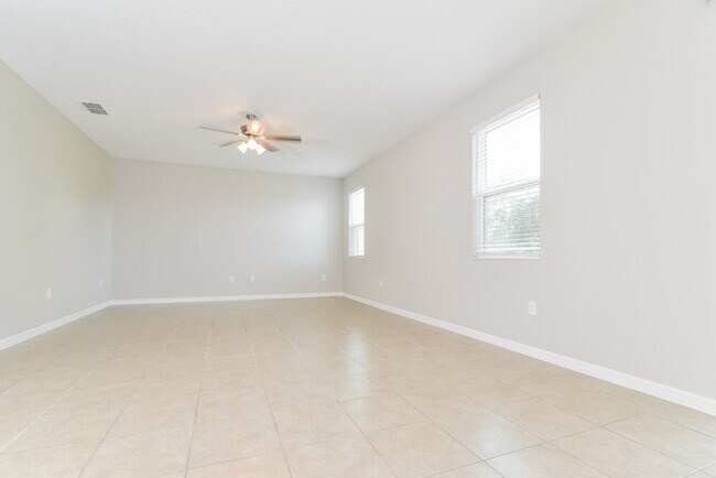 Building Photo - 3231 Bayou Ln