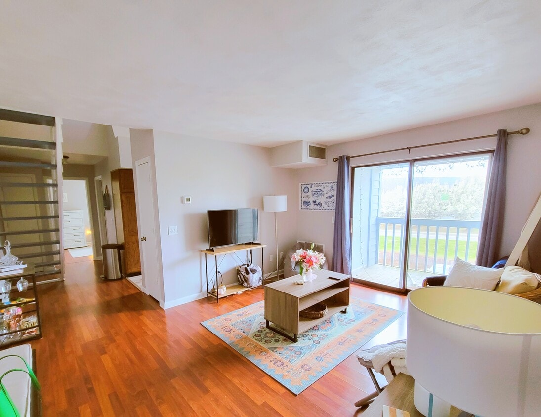 507 Sunridge Dr Unit T, Blacksburg, VA 24060 Condo for Rent in