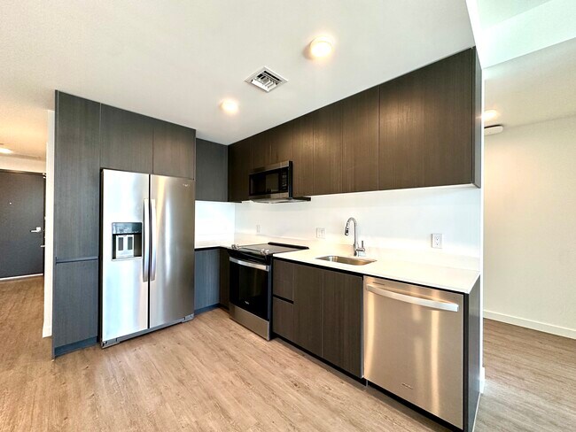 Foto del edificio - 114 NE 22nd St