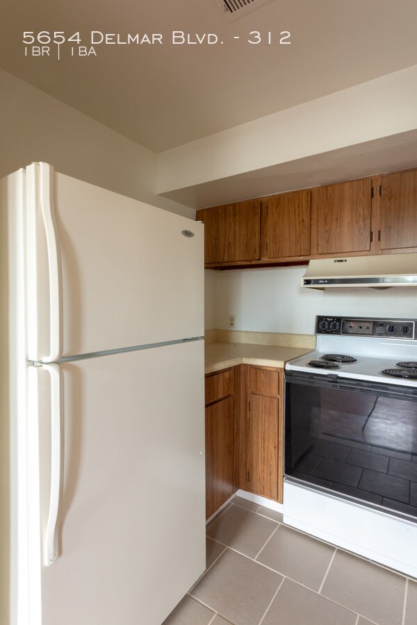 Building Photo - 5654 Delmar Blvd