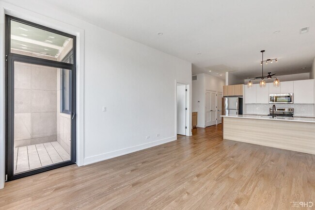 Foto del edificio - 3312 N Halsted St