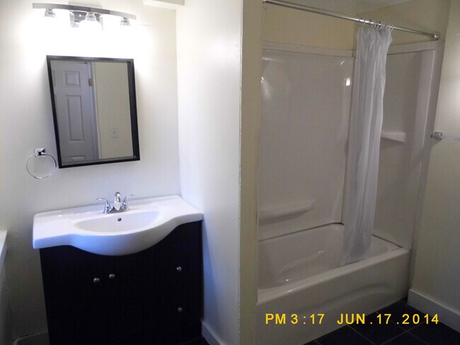 Photo - 1710 E Fayette St Apartments