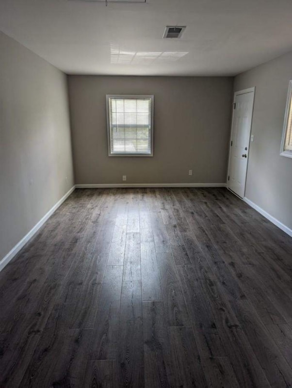Building Photo - 3681 Lynn Dr