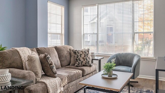 Foto del edificio - 261 Veterans Pkwy