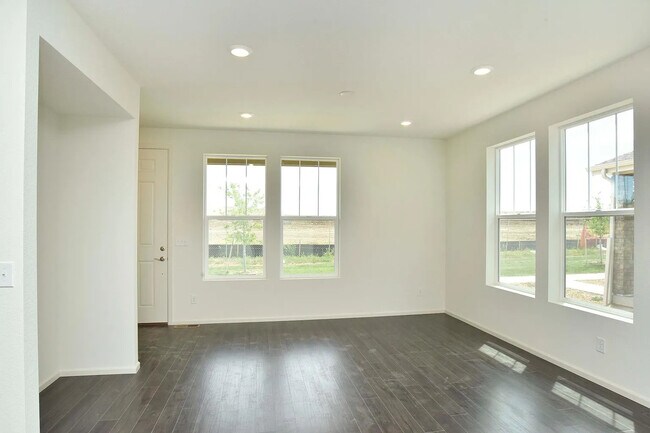 Foto del edificio - 21988 E Radcliff Cir