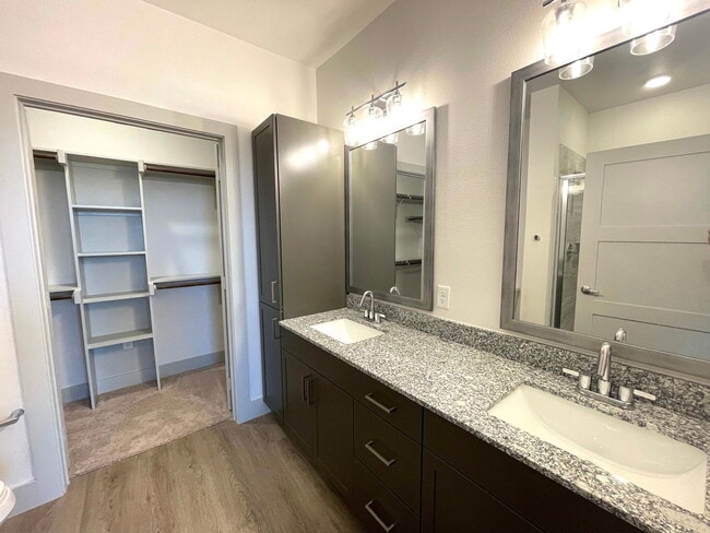 Building Photo - 4320 S Legacy Dr