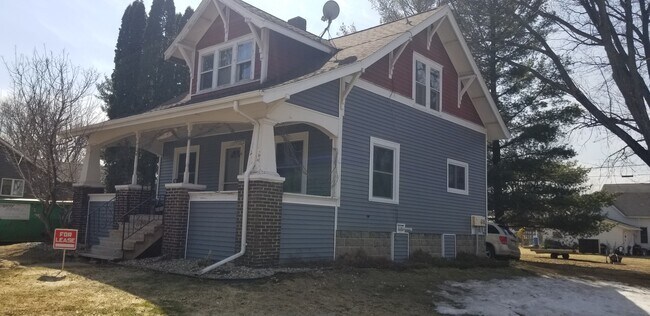 Building Photo - 123 N Thomas St