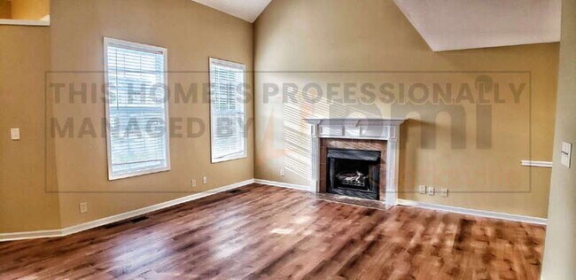 Foto del edificio - 3416 Bradfield Dr