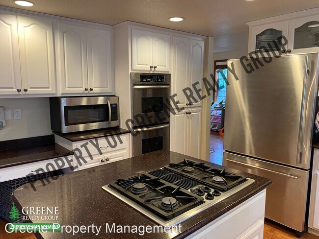 Building Photo - 4 br, 2.5 bath House - 1206 Tabitha Ct NW
