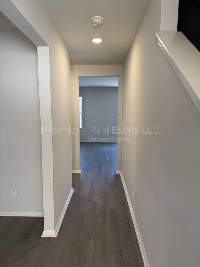 Foto del edificio - 4814 Stone Dr