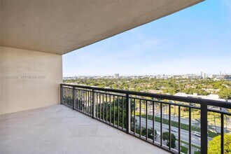 Building Photo - 10175 Collins Ave