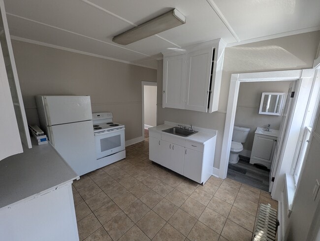 Building Photo - 203 - 205 Union St.