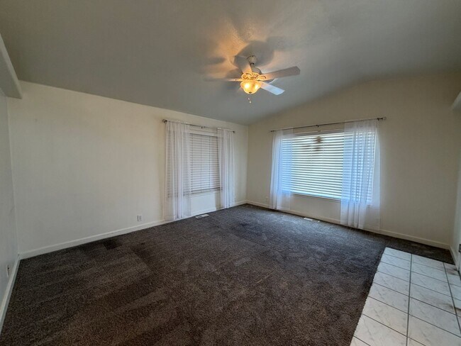 Building Photo - Cozy 1 Bed 1 Bath