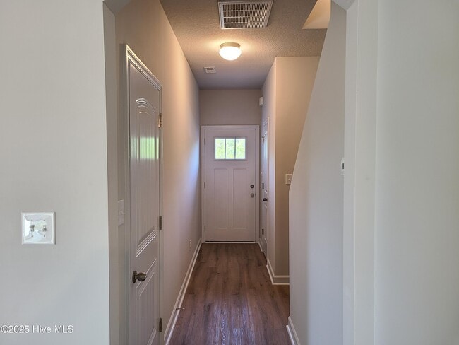 Building Photo - 262 Currituck Dr