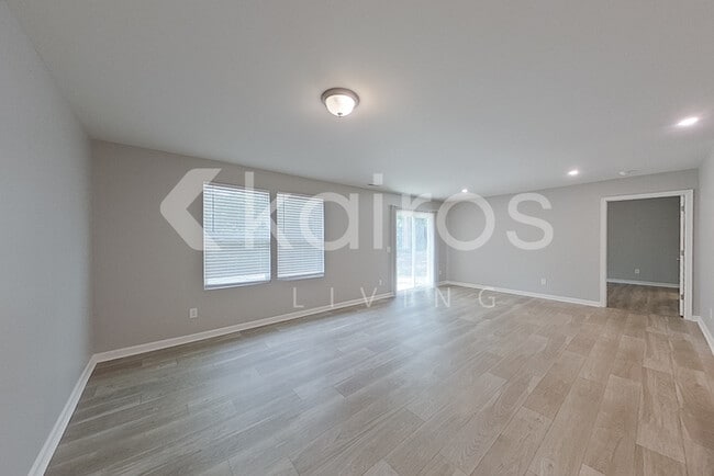 Foto del edificio - 2502 Kenton Ct SE