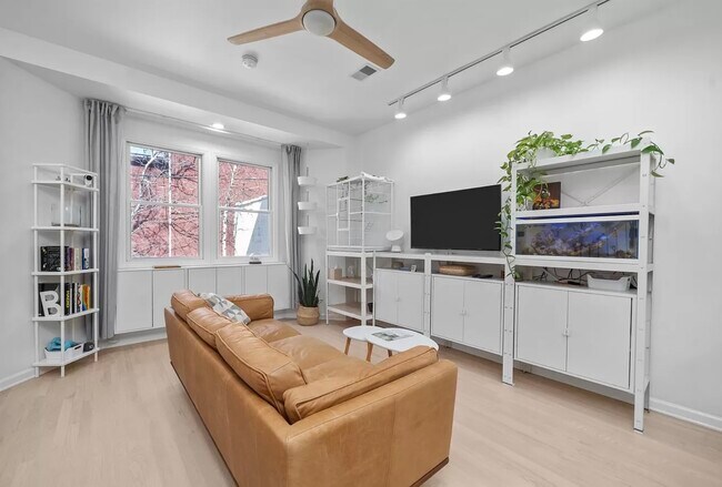 Building Photo - 159 Palisade Ave