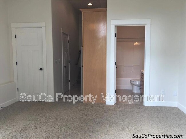 Foto del edificio - 3340 SW 12th Ave