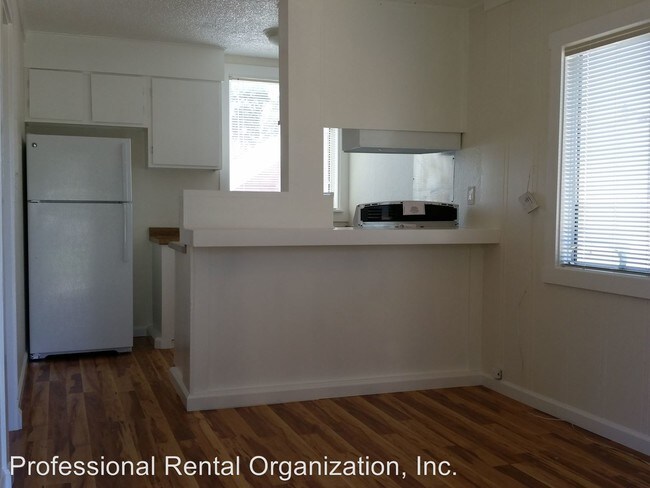 Building Photo - 4105-4111 Silverado Trail