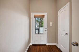 Building Photo - 1333 W 23rd St