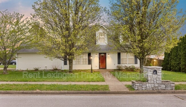 Photo - 104 North Town Branch Drive House