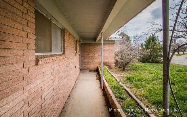 Foto del edificio - 1906 N Pecos St
