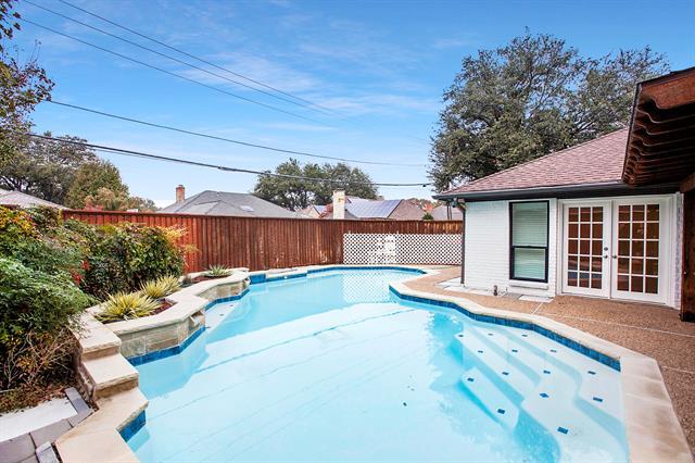 Foto del edificio - 16114 Shadybank Dr