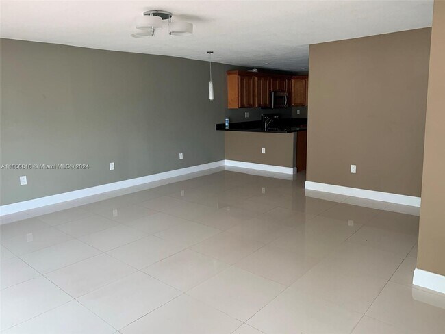 Foto del edificio - 8460 SW 156th Pl
