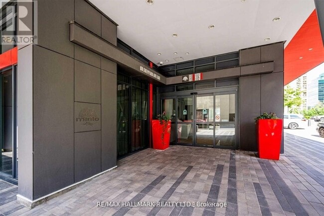 Building Photo - 88 Sheppard Ave E