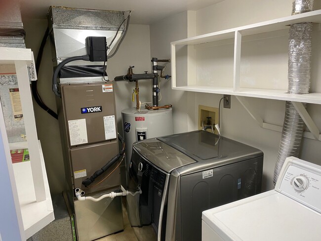 Laundry Room - 2203 Windfield Ct