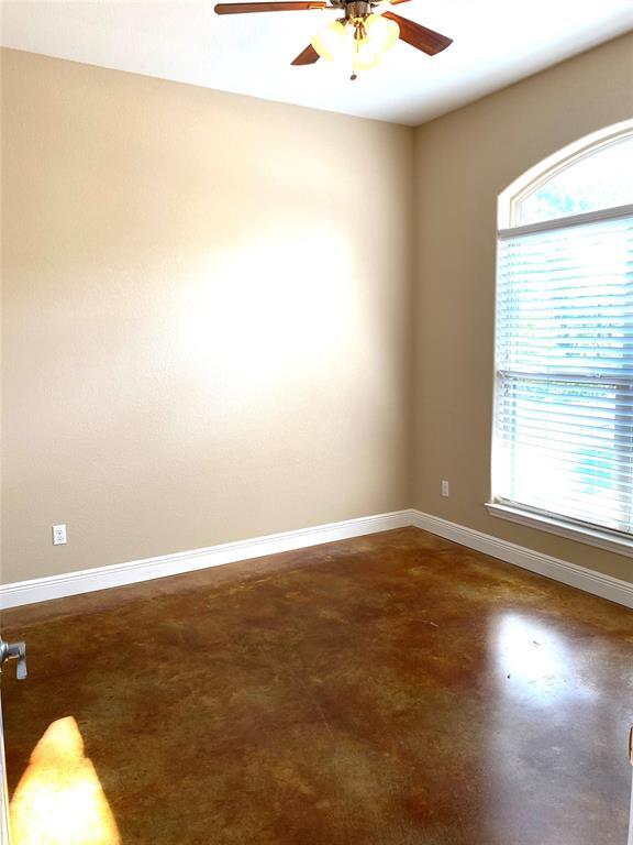 Foto del edificio - 132 Akaloa Dr