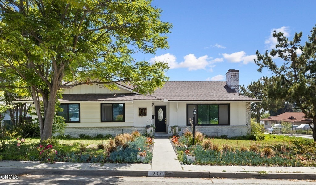 Primary Photo - 210 Highlawn Plz