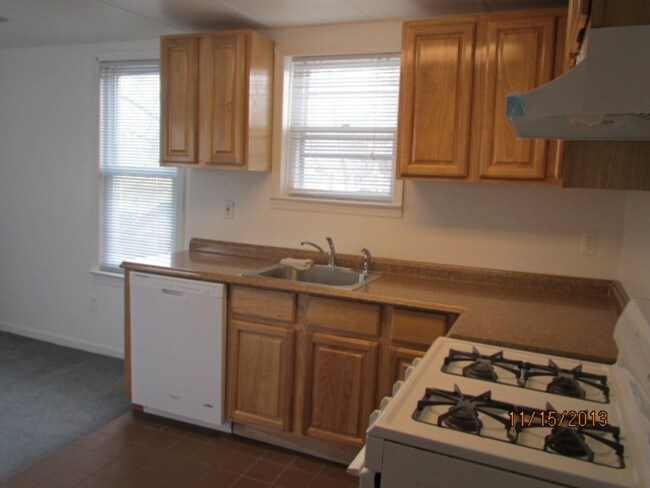 Foto del edificio - 13-15 New Walnut St