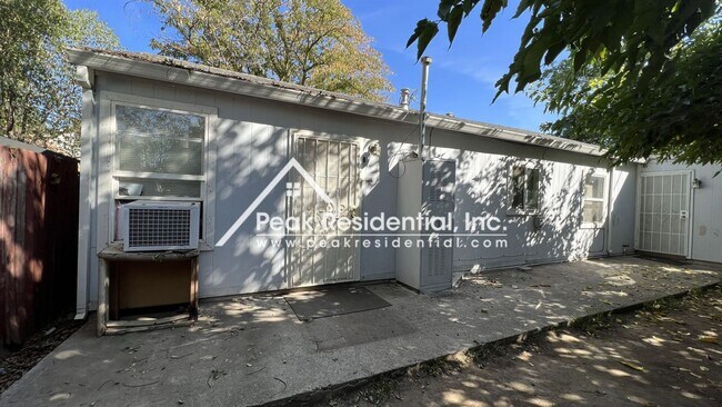 Foto del edificio - 3 br, 1 bath House - 4301 W. Nichols Avenu...