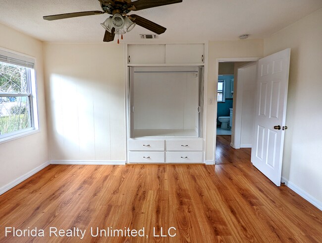 Building Photo - 2 br, 1 bath House - 5400 13th Street N