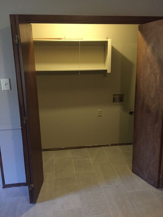 Foto del edificio - 5707 Sorenson St