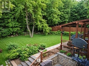 Building Photo - 86 W Deane Park Dr