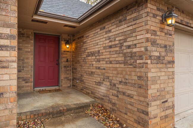 Puerta principal - 3668 W El Castile St