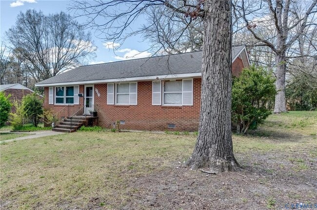 Building Photo - 2316 Fort Rice St
