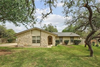 Building Photo - 707 Newcastle Ln
