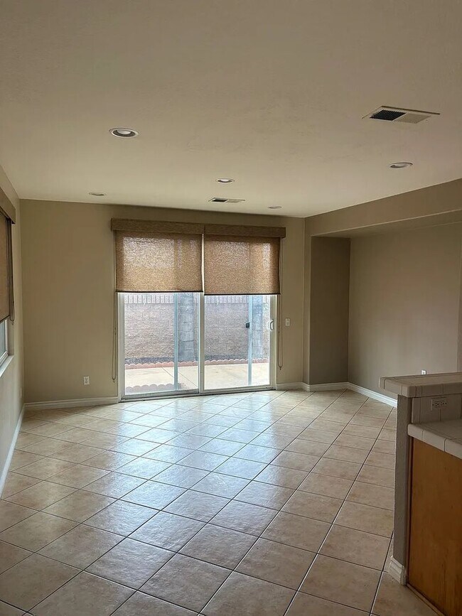 Foto del edificio - Newer 4bed 2.5 bath House