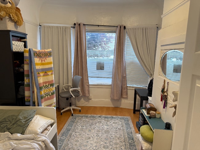 Photo - 2055 Berkeley Way Apartment