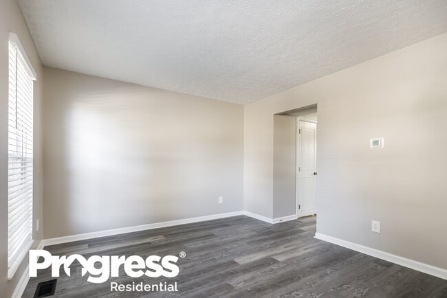 Building Photo - 448 Springwood Lake Dr