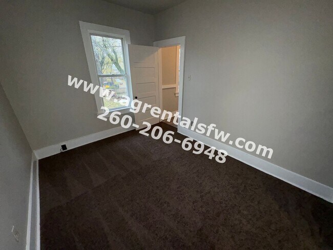 Building Photo - 1426 Oakland St