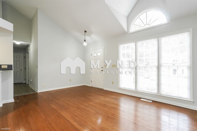 Foto del edificio - 3 br, 2 bath House - 821 Penncross Dr