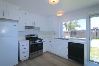 Building Photo - 10797 Bangalore Ln