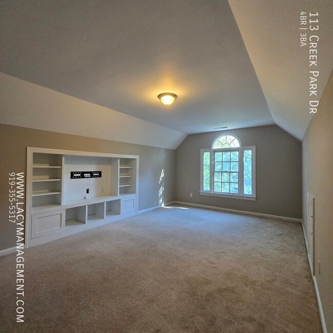 Foto del edificio - 113 Creek Park Dr