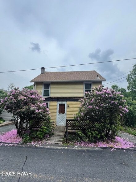 Primary Photo - 109 Broad St