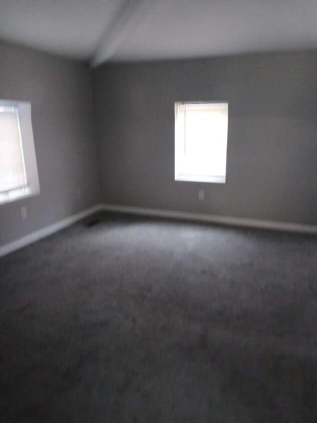 Primary Photo - Beautiful 3 Bedroom, 2.1 Bath Home in Trenton!