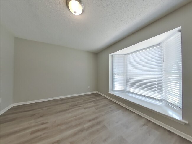 Foto del edificio - 3434 Deer Valley Dr