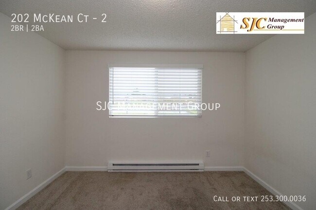 Building Photo - Two Bed One Bath For Rent in Enumclaw